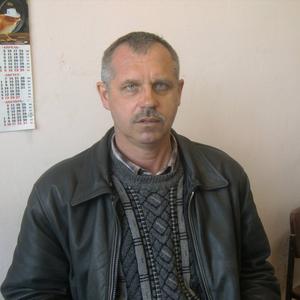 Парни в Смоленске: Владимир Коперенков, 60 - ищет девушку из Смоленска