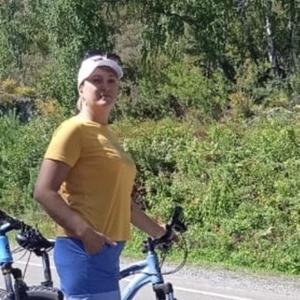 Девушки в Бийске: Татьяна, 45 - ищет парня из Бийска