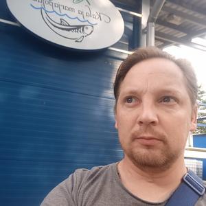 Парни в Петрозаводске: Константин Ильин, 34 - ищет девушку из Петрозаводска