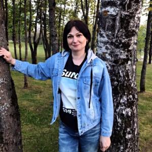 Девушки в Пскове: Татьяна, 47 - ищет парня из Пскова