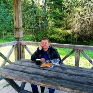 Парни в Тосно: Олег, 60 - ищет девушку из Тосно