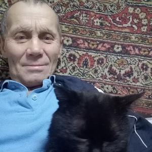 Виктор, 66 лет, Екатеринбург
