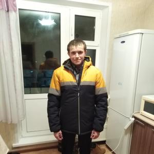 Парни в Лесосибирске: Мирослав, 20 - ищет девушку из Лесосибирска