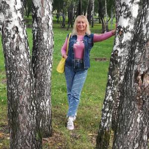Девушки в Новокузнецке: Алина Светличная, 48 - ищет парня из Новокузнецка