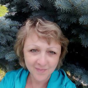 Девушки в Омске: Наталья, 56 - ищет парня из Омска