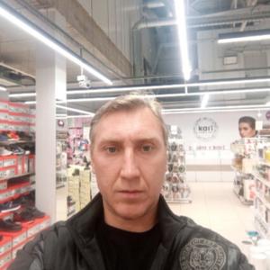 Валерий, 41 год, Волхов