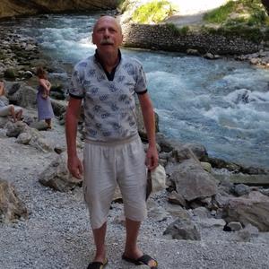 Игорь, 70 лет, Астрахань