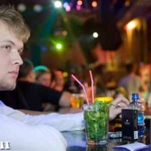 Парни в Санкт-Петербурге: Sergey, 37 - ищет девушку из Санкт-Петербурга