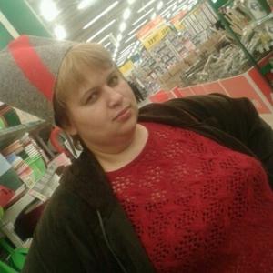 Девушки в Омске: Элина, 45 - ищет парня из Омска