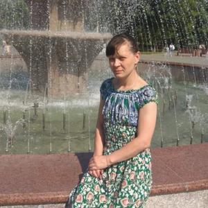 Девушки в Томске: Олеся, 42 - ищет парня из Томска
