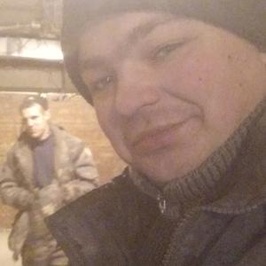 Парни в Вологде: Артём, 32 - ищет девушку из Вологды