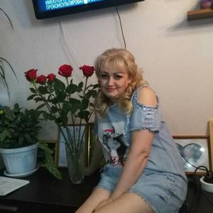 Девушки в Жигулевске: Светик, 48 - ищет парня из Жигулевска