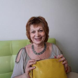 Девушки в Екатеринбурге: Валентина, 65 - ищет парня из Екатеринбурга