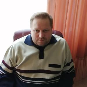 Парни в Гатчине: Андрей, 44 - ищет девушку из Гатчины