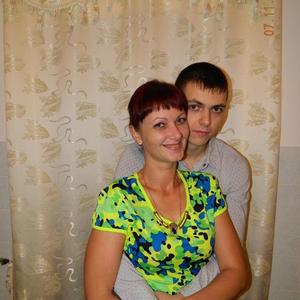 Девушки в Арсеньеве: Нина, 46 - ищет парня из Арсеньева