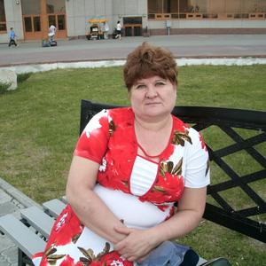Девушки в Оренбурге: Вера, 62 - ищет парня из Оренбурга
