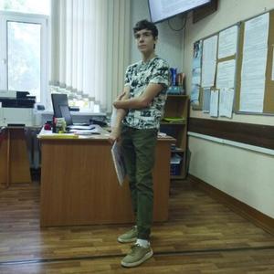 Парни в Владивостоке: Александр, 18 - ищет девушку из Владивостока