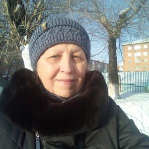 Девушки в Кемерово: Галина, 62 - ищет парня из Кемерово