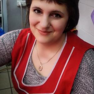 Девушки в Новокузнецке: Нелли, 48 - ищет парня из Новокузнецка