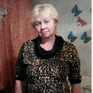 Девушки в Череповце: Тамара, 62 - ищет парня из Череповца