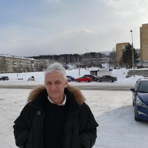 Виктор, 66 лет, Новосибирск