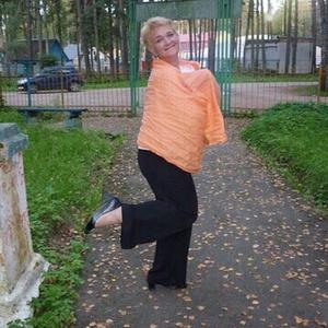 Девушки в Смоленске: Ирина, 59 - ищет парня из Смоленска
