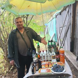 Парни в г. Кунгур (Пермский край): Ростислав, 54 - ищет девушку из г. Кунгур (Пермский край)