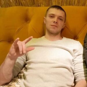 Парни в Челябинске: Вадим, 26 - ищет девушку из Челябинска