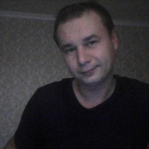 Парни в Старый Осколе: Сергей, 41 - ищет девушку из Старый Оскола