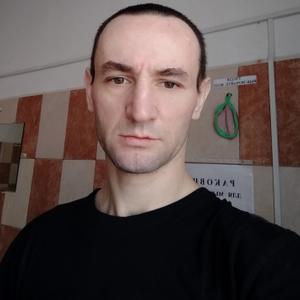 Руслан Голан, 38 лет, Алдан