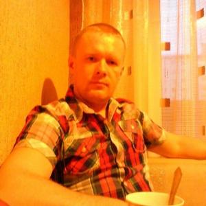 Парни в Пскове: Денис, 43 - ищет девушку из Пскова