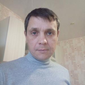 Парни в Сыктывкаре: Александр, 44 - ищет девушку из Сыктывкара