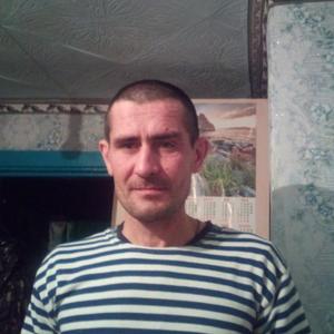 Парни в Магнитогорске: Кузя, 45 - ищет девушку из Магнитогорска