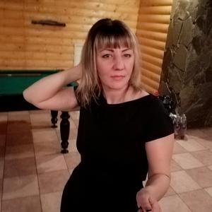 Девушки в Вологде: Елена, 36 - ищет парня из Вологды
