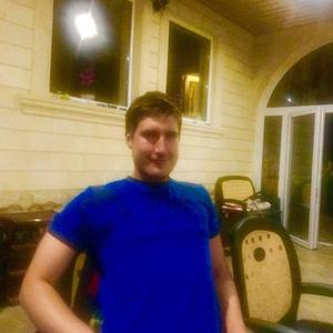 Парни в Снежинске: Илья, 27 - ищет девушку из Снежинска
