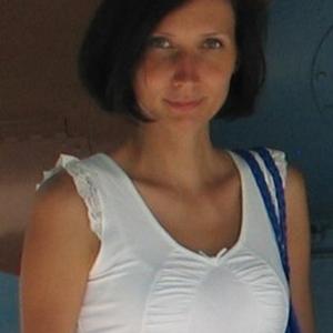 Девушки в Тольятти: Натка, 46 - ищет парня из Тольятти