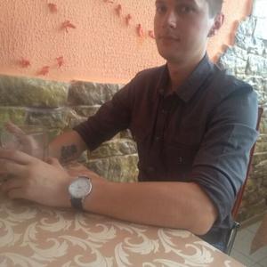 Парни в Калинковичах: Дмитрий, 29 - ищет девушку из Калинковичей