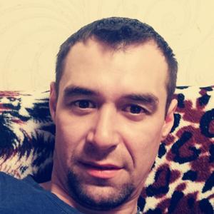 Парни в Азнакаево: Ильсур, 37 - ищет девушку из Азнакаево