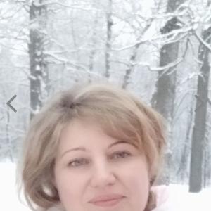 Девушки в Саратове: Ольга, 51 - ищет парня из Саратова