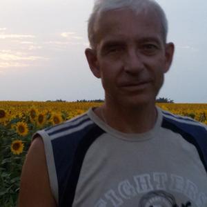 Парни в Мурманске: Вадим, 61 - ищет девушку из Мурманска