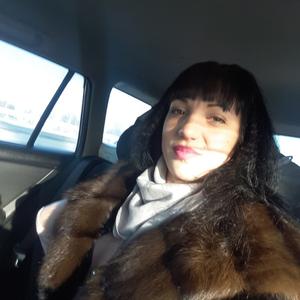 Девушки в Владивостоке: Ирина, 35 - ищет парня из Владивостока