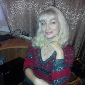 Девушки в Омске: Tatyana, 57 - ищет парня из Омска