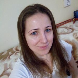 Девушки в Челябинске: Ангелина, 31 - ищет парня из Челябинска