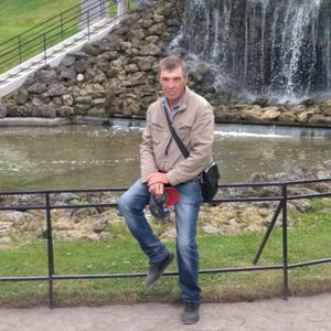 Парни в Кингисеппе: Виктор Соловьёв, 62 - ищет девушку из Кингисеппа