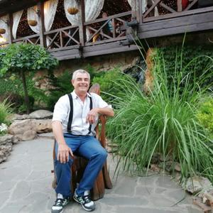 Парни в Азове: Анатолий, 61 - ищет девушку из Азова