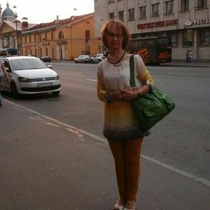 Девушки в Санкт-Петербурге: Тая, 64 - ищет парня из Санкт-Петербурга