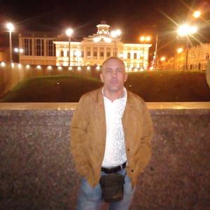 Парни в Томске: Евгений, 48 - ищет девушку из Томска