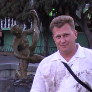 Парни в Мценске: Сергей, 50 - ищет девушку из Мценска