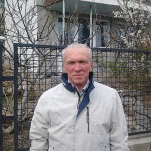 Олег, 72 года, Екатеринбург