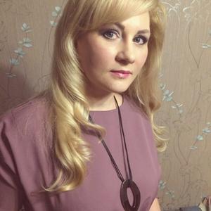 Девушки в Ессентуках: Ирина Новикова, 44 - ищет парня из Ессентуков